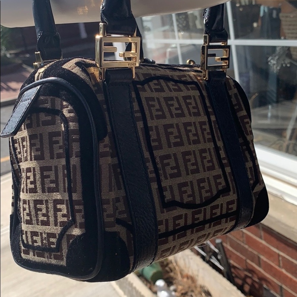 Mini Fendi tote